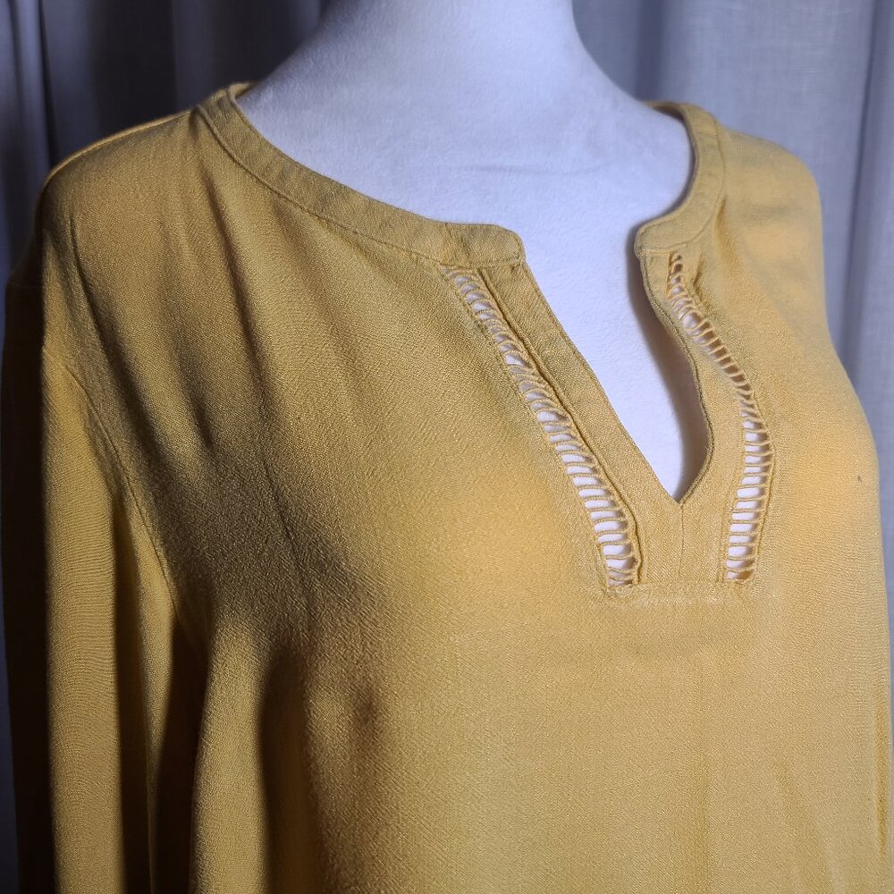 Women's Lane Bryant, Gold-Yellow V-Neck Tunic Top, Sz 18
